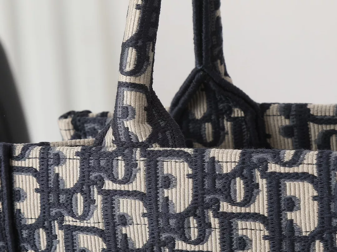 Comfortable 6554 Christian Dior AAA Quality Tote-Handbags For Women