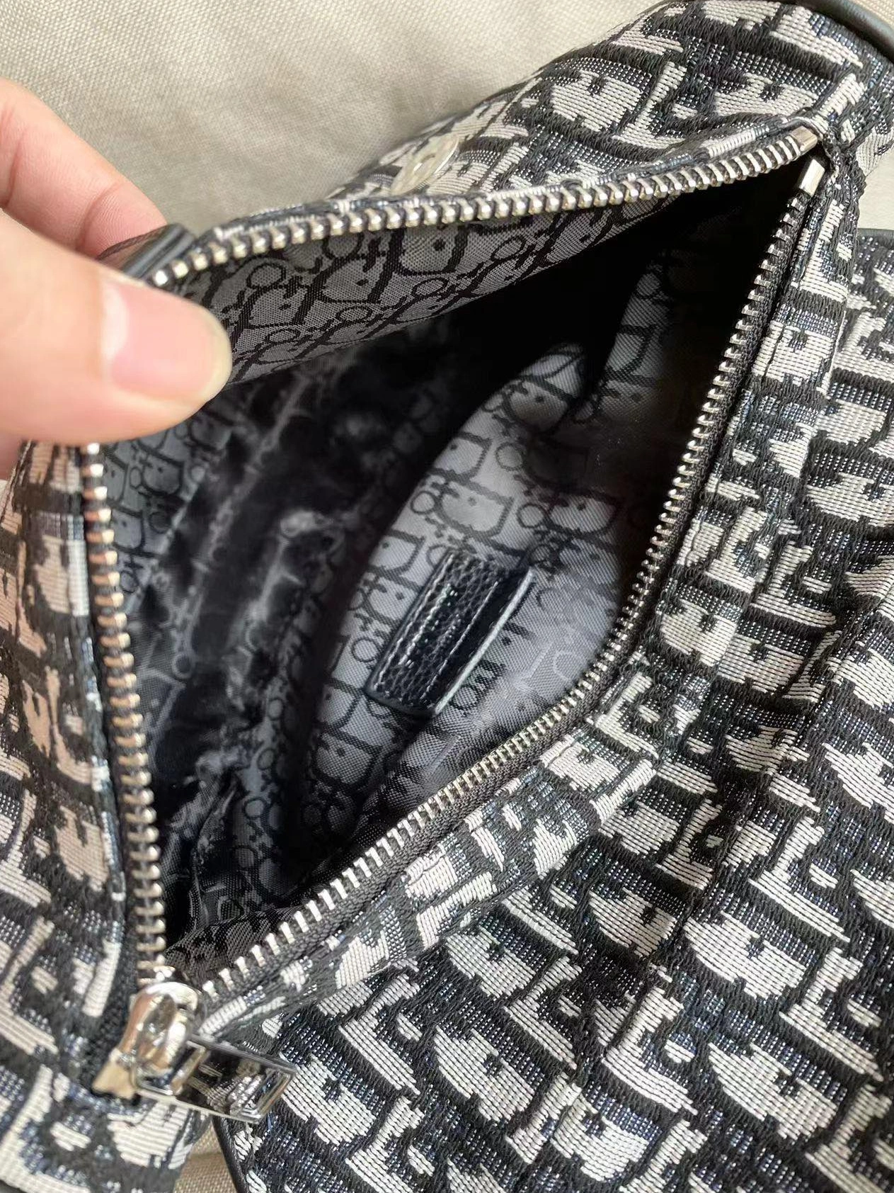 Comfortable 6680 Christian Dior AAA Man Messenger Bags