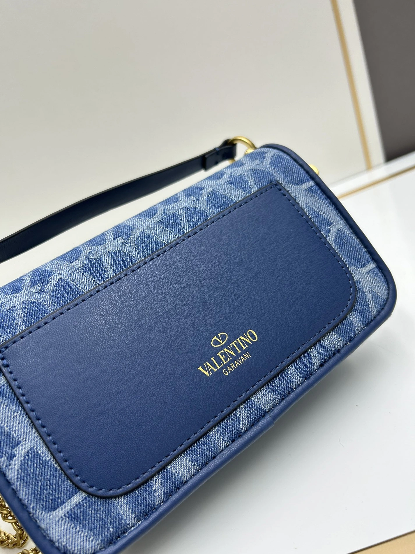 Comfortable 6918 Valentino AAA Quality Shoulder Bags For Women