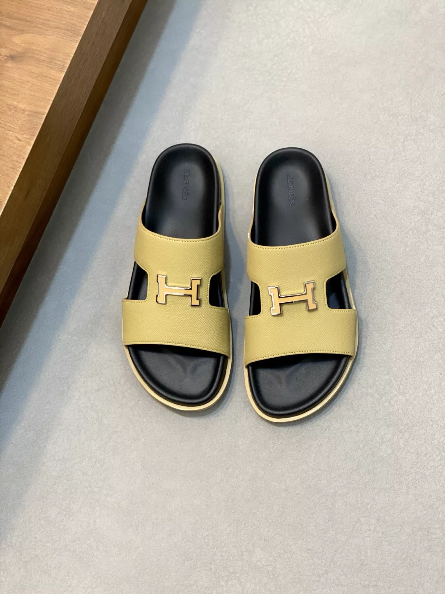 Comfortable 7023 Hermes Slippers For Men