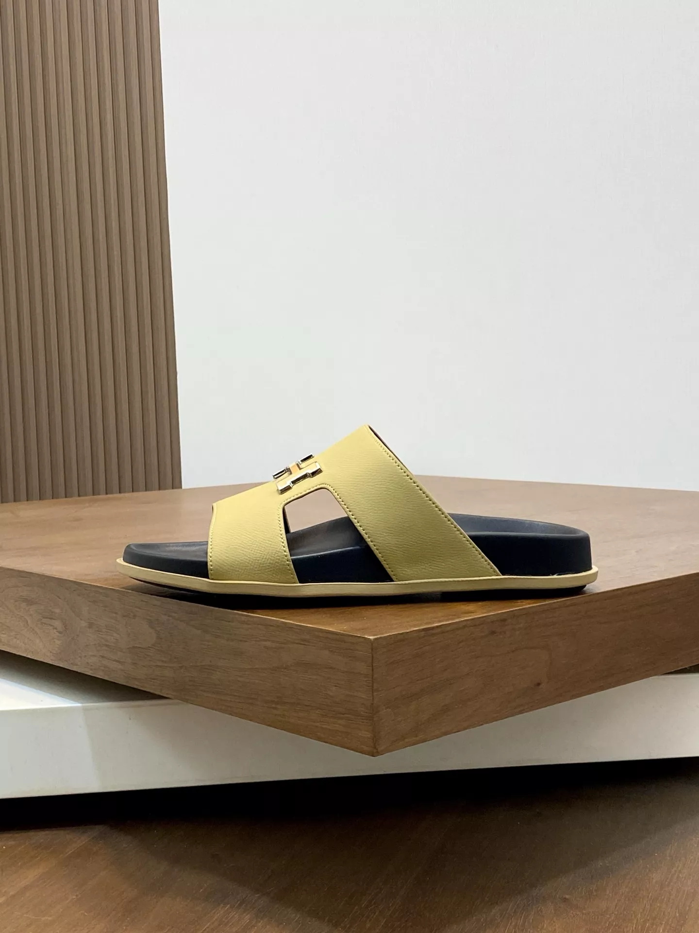 Comfortable 7023 Hermes Slippers For Men