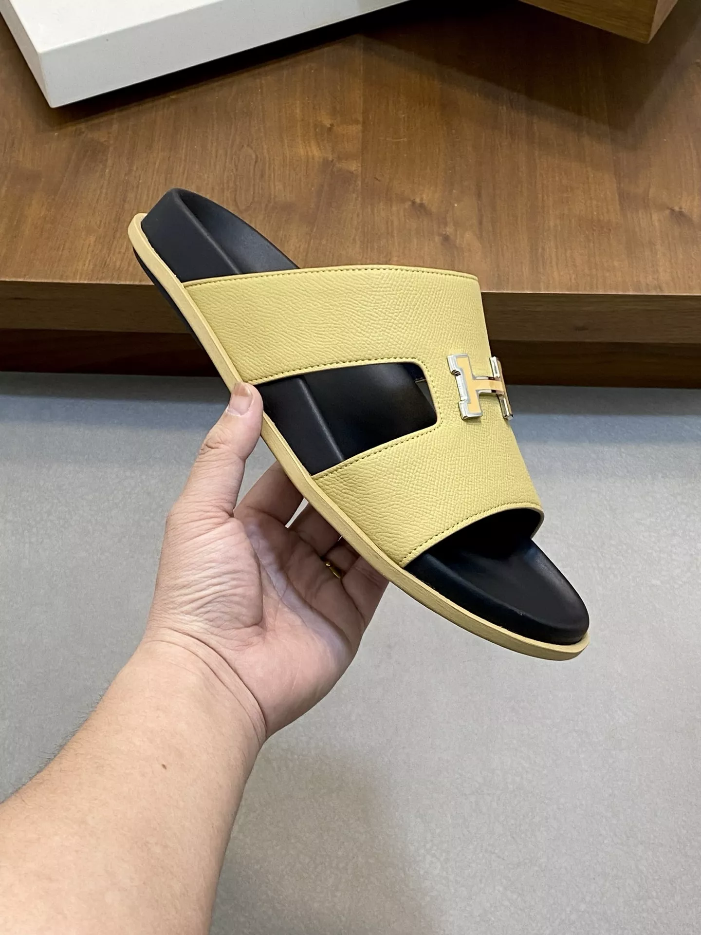 Comfortable 7023 Hermes Slippers For Men