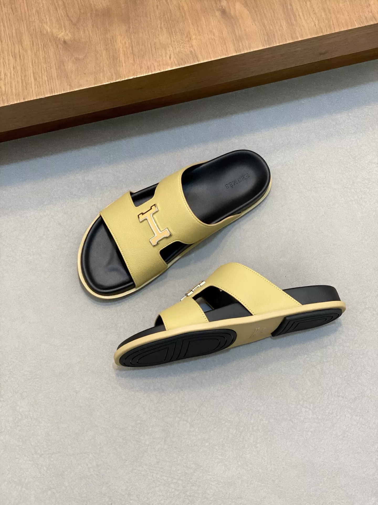 Comfortable 7023 Hermes Slippers For Men