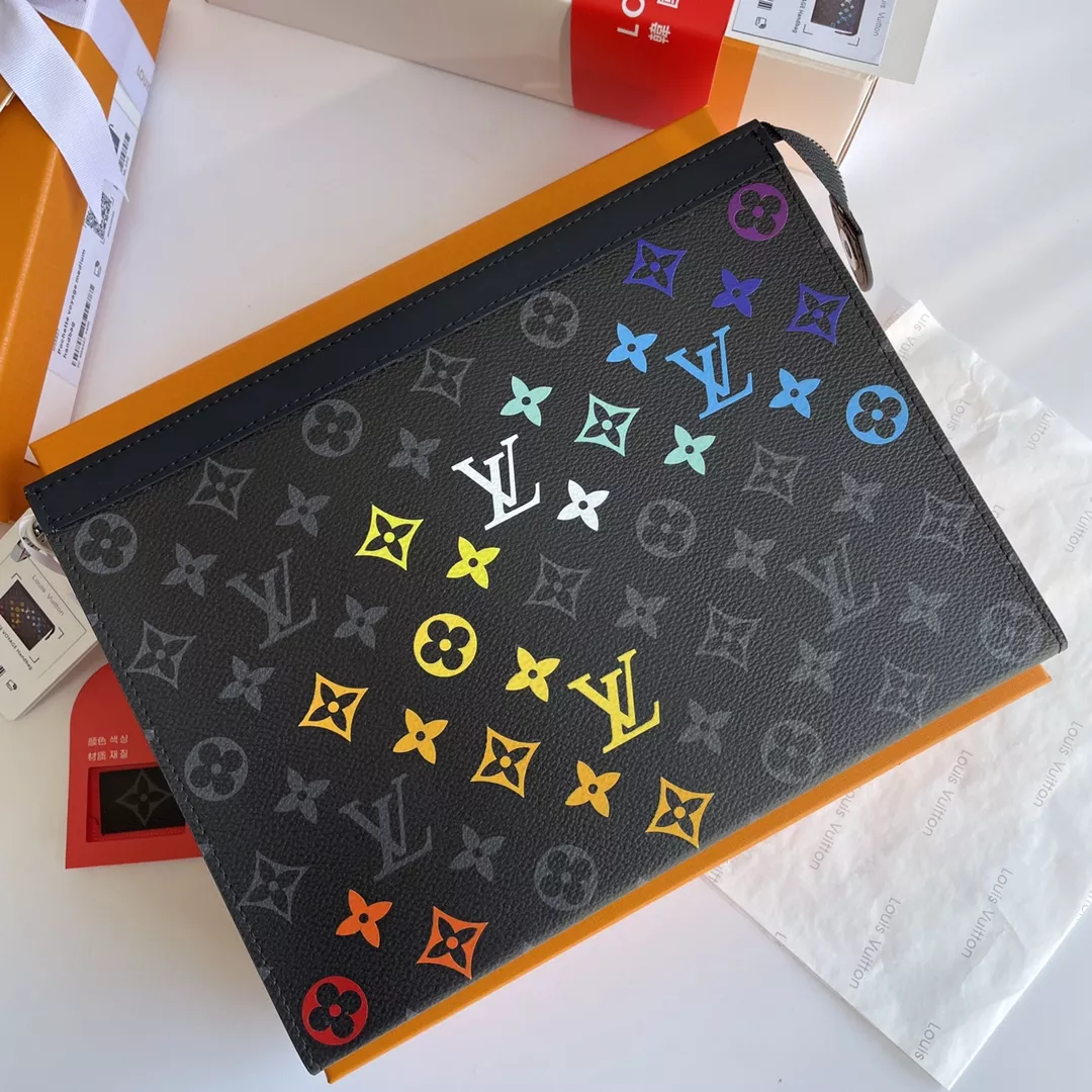 Comfortable 704 Louis Vuitton AAA Quality Wallets