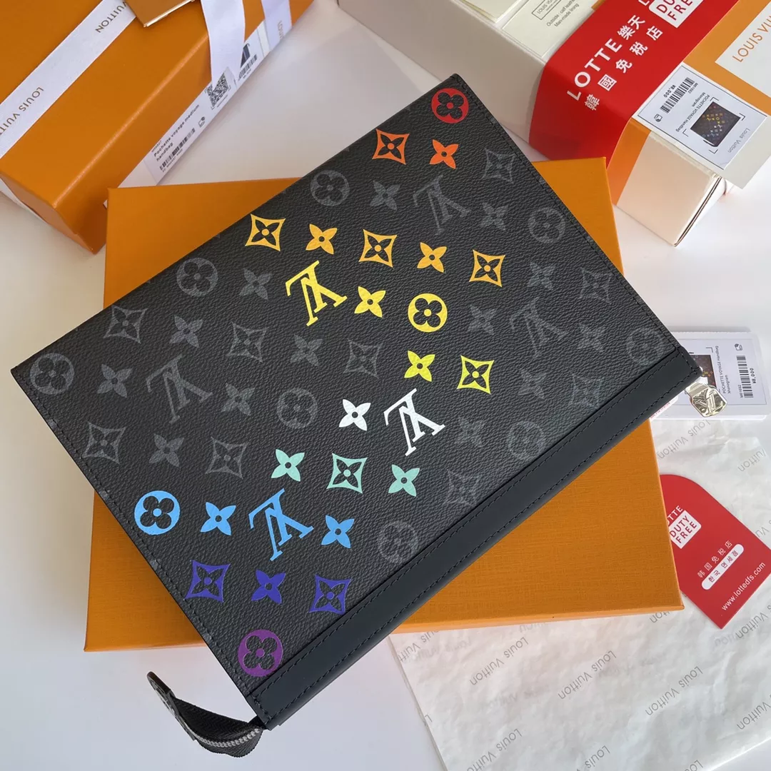 Comfortable 704 Louis Vuitton AAA Quality Wallets