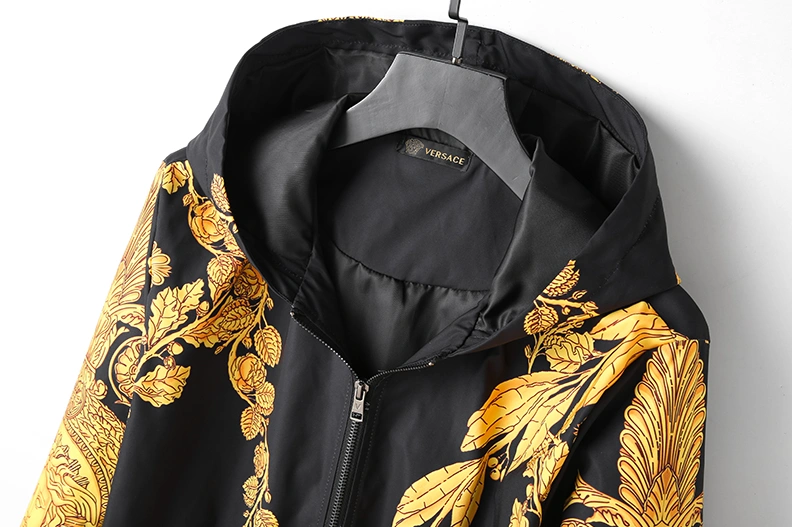 Comfortable 7093 Versace Jackets Long Sleeved For Men