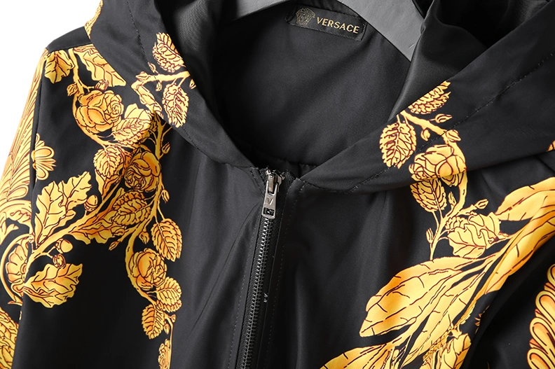 Comfortable 7093 Versace Jackets Long Sleeved For Men