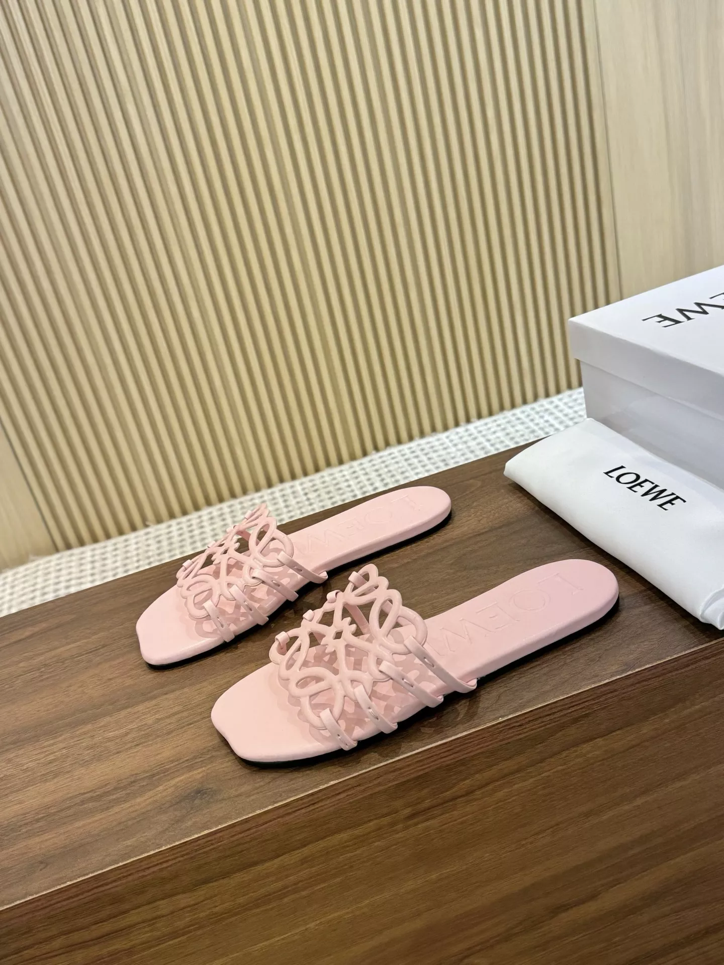 Comfortable 7268 LOEWE Slippers For Women