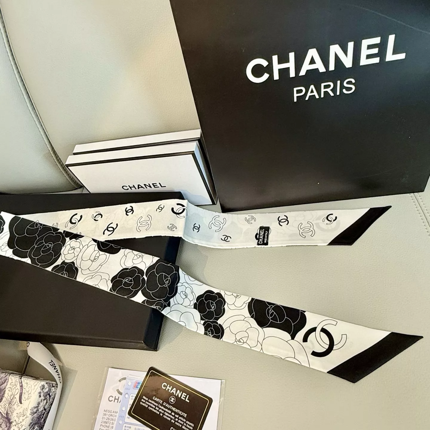 Comfortable 7337 Chanel Silk Scarf