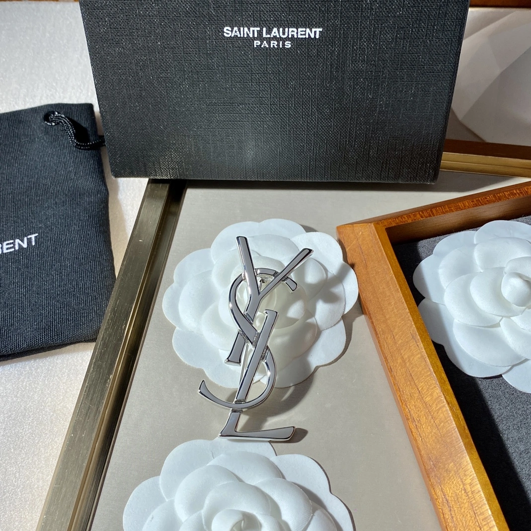 Comfortable 7353 Yves Saint Laurent Brooches For Women