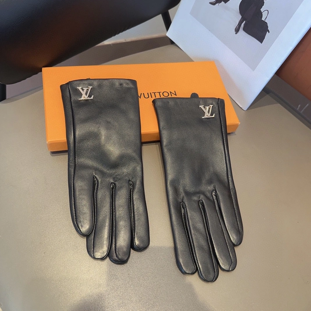 Comfortable 7400 Louis Vuitton LV Gloves For Women