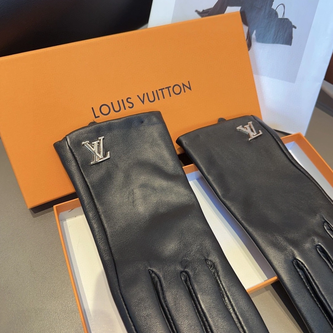 Comfortable 7400 Louis Vuitton LV Gloves For Women