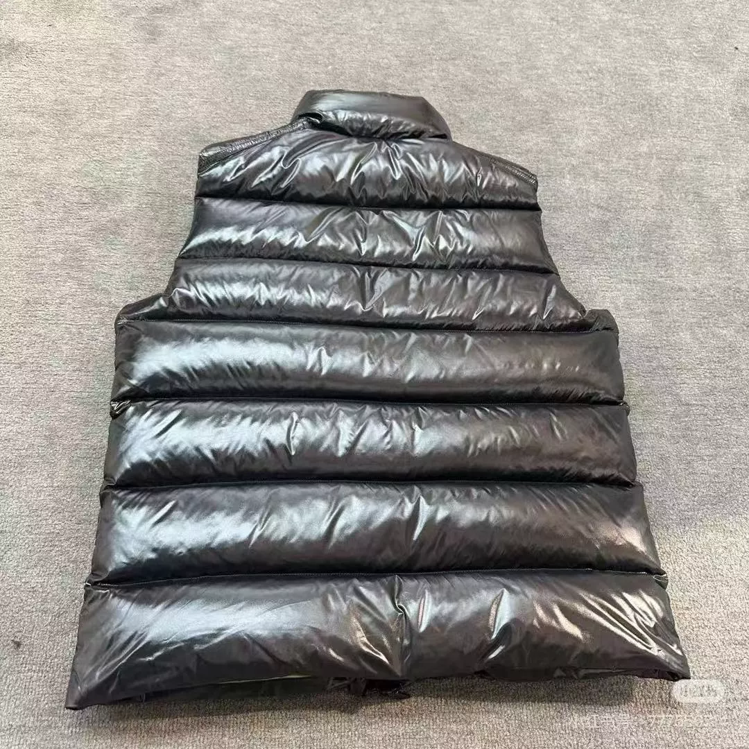 Comfortable 7428 Moncler Down Feather Coat Sleeveless For Unisex