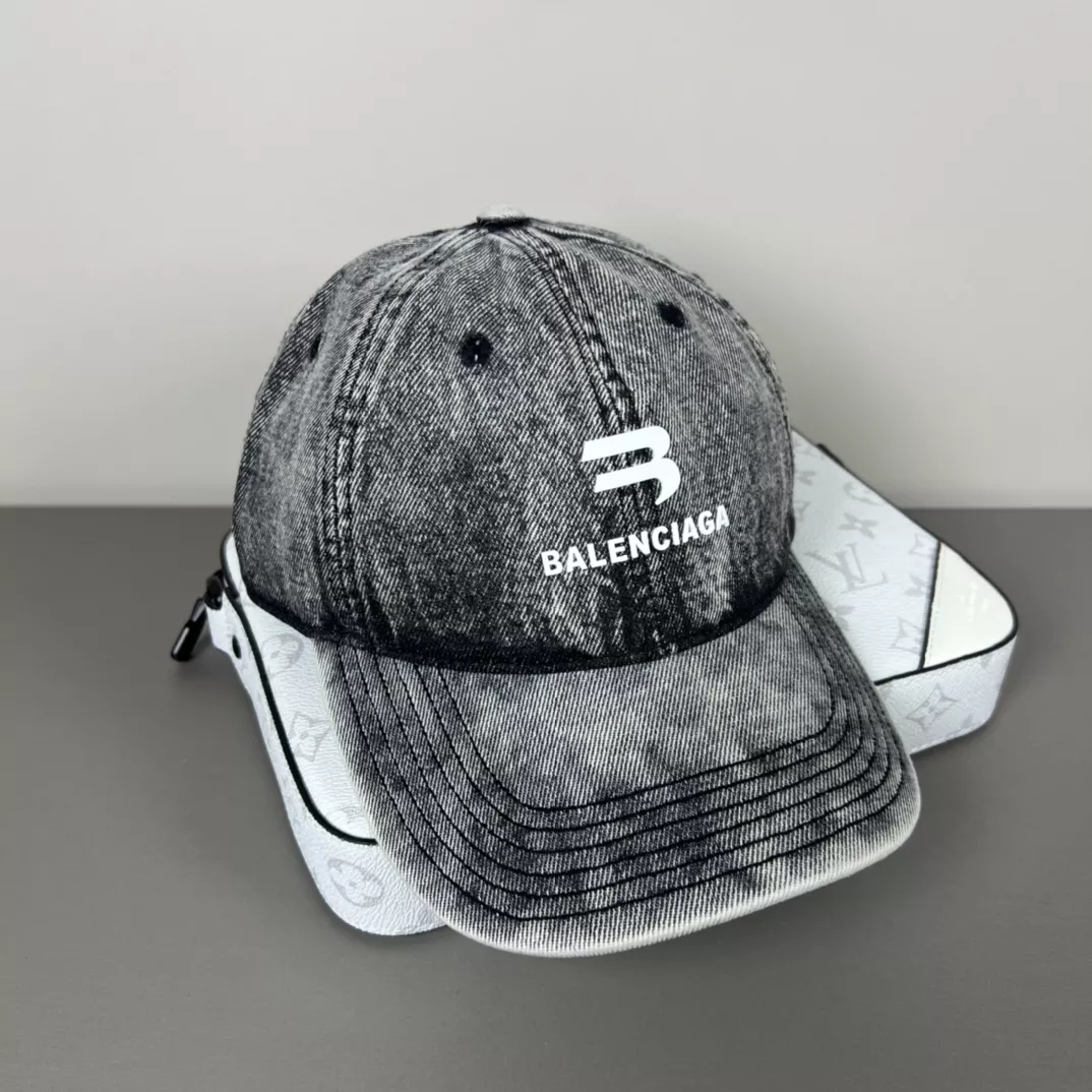 Comfortable 744 Balenciaga Caps