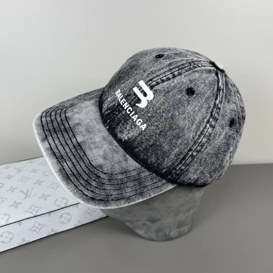 Comfortable 744 Balenciaga Caps