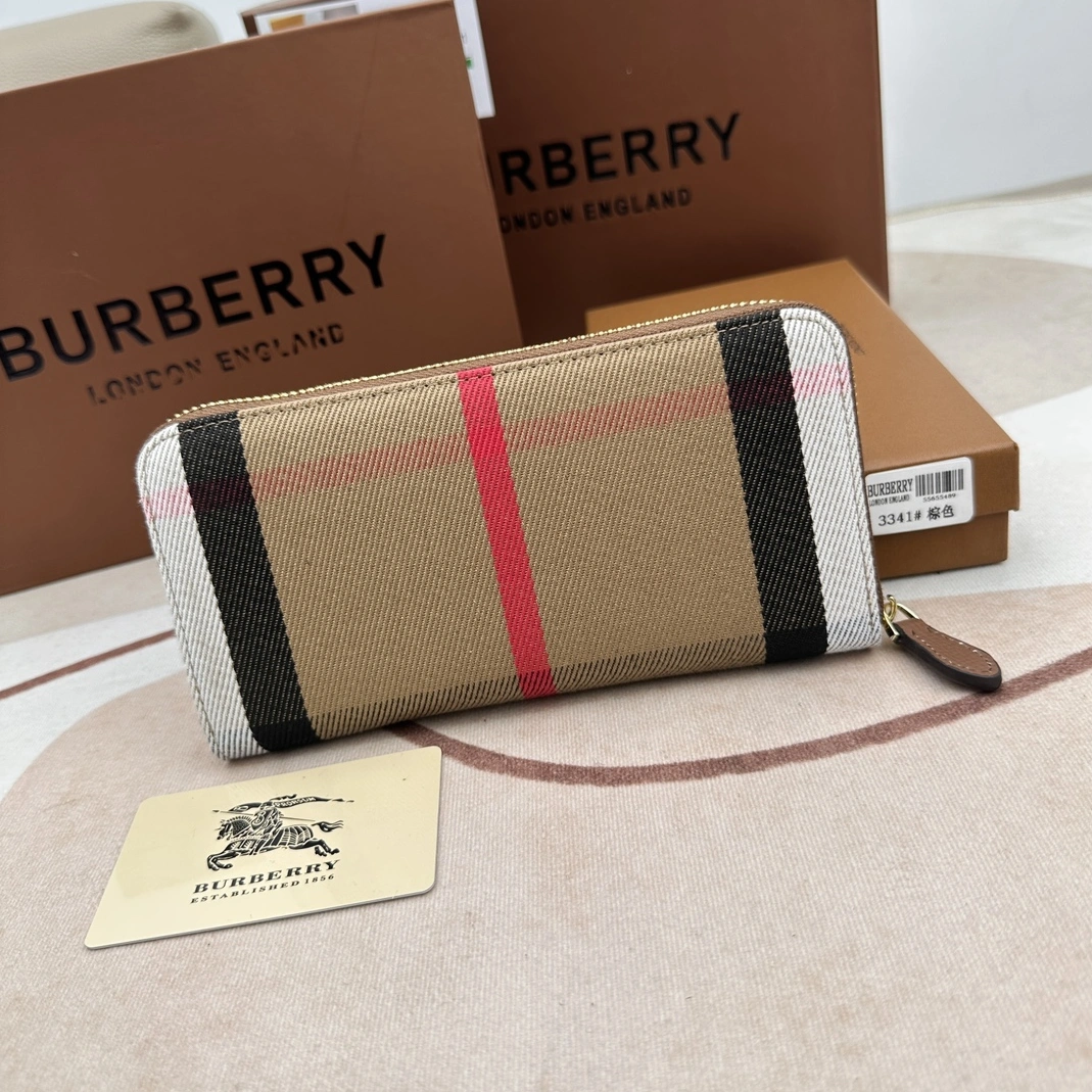 Comfortable 748 Burberry AAA Quality Wallets For Women