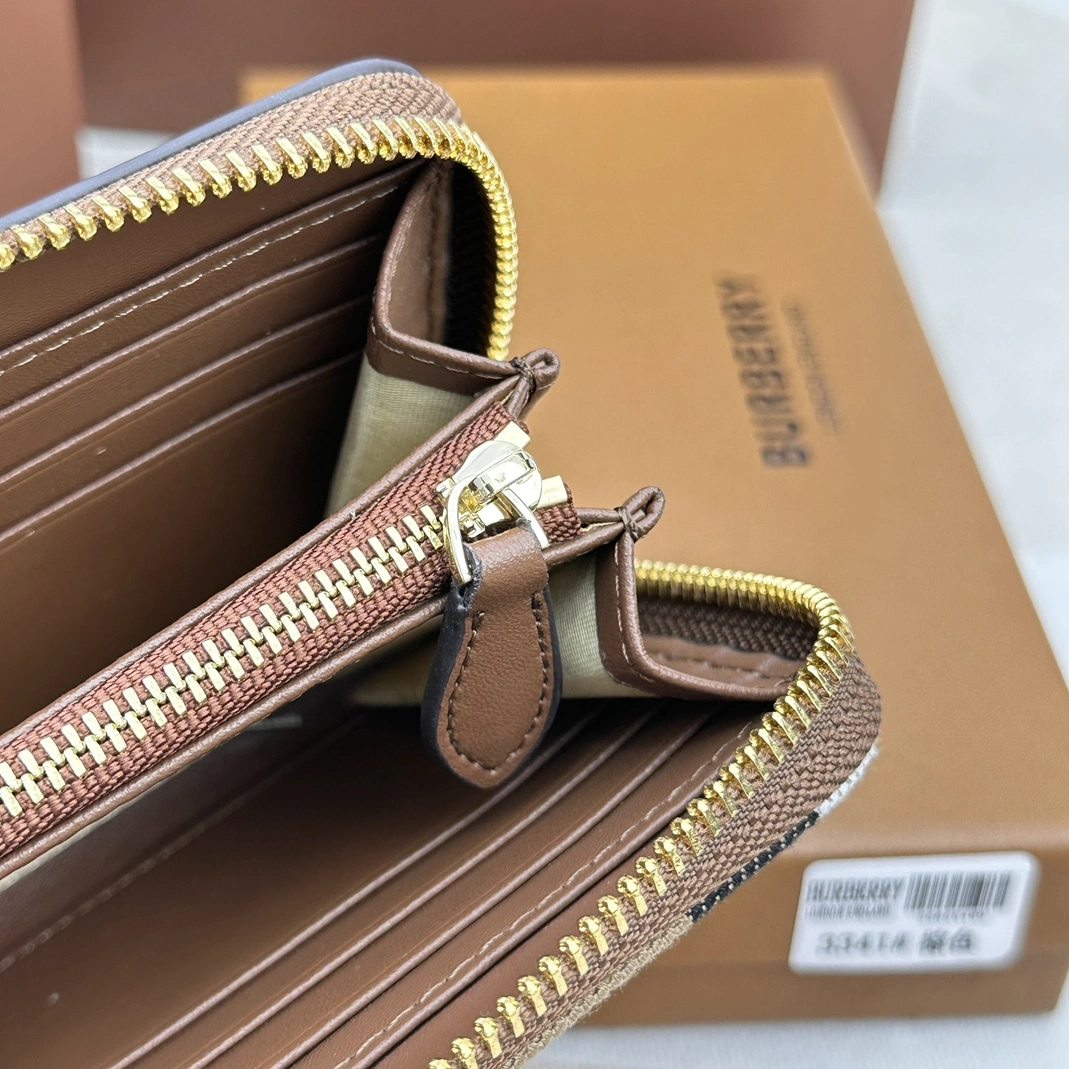 Comfortable 748 Burberry AAA Quality Wallets For Women