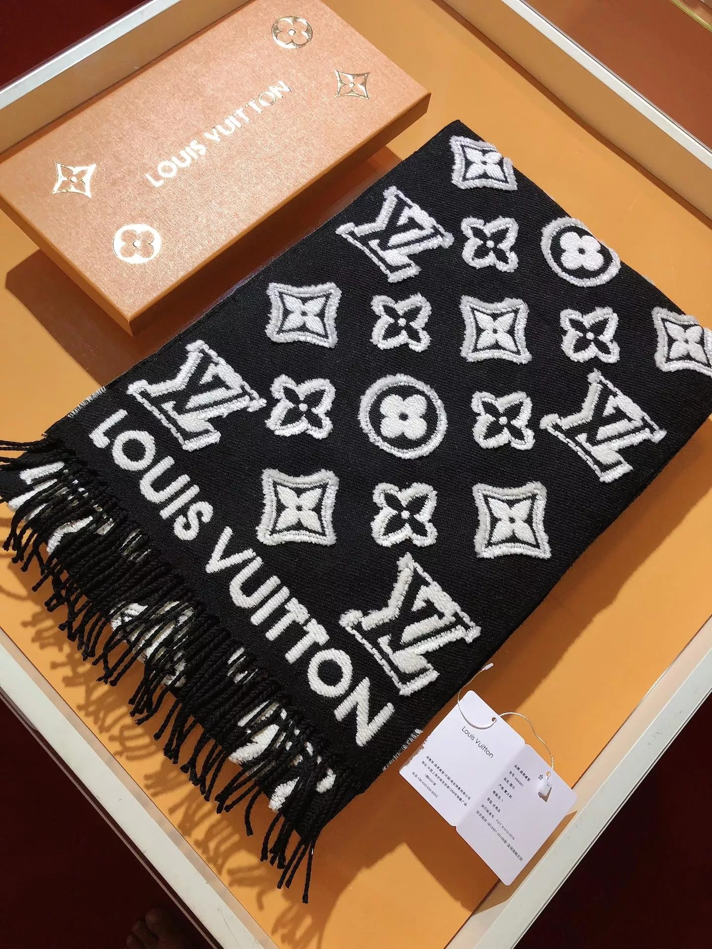 Comfortable 7595 Louis Vuitton Scarf For Women