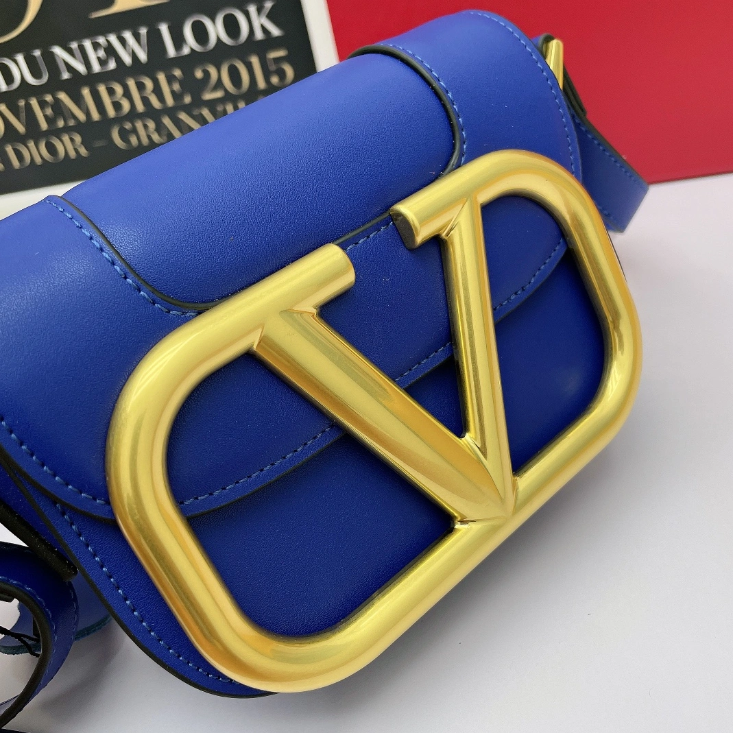 Comfortable 7615 Valentino AAA Quality Messenger Bags For Women