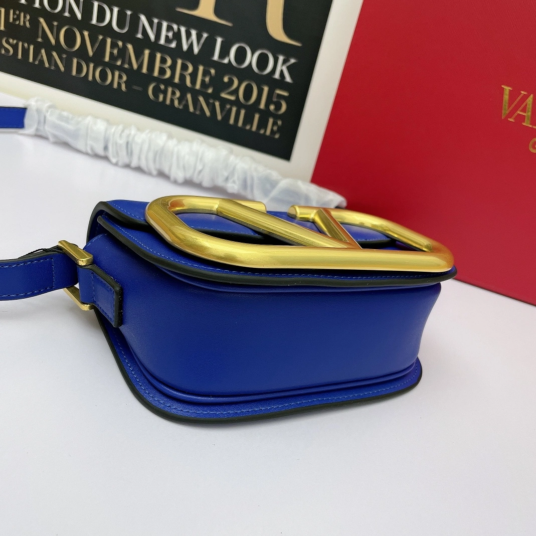 Comfortable 7615 Valentino AAA Quality Messenger Bags For Women
