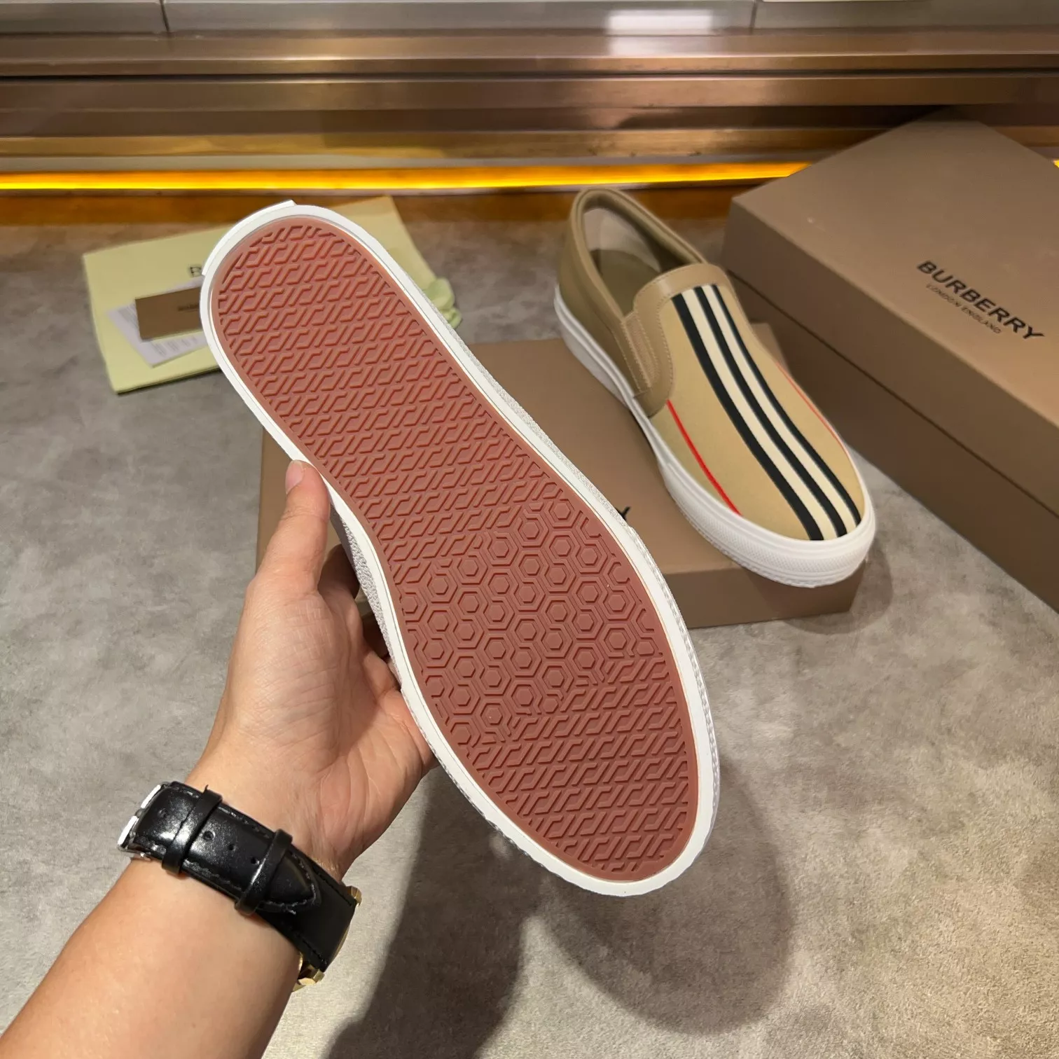 Comfortable 7622 Burberry Casual Shoes For Men