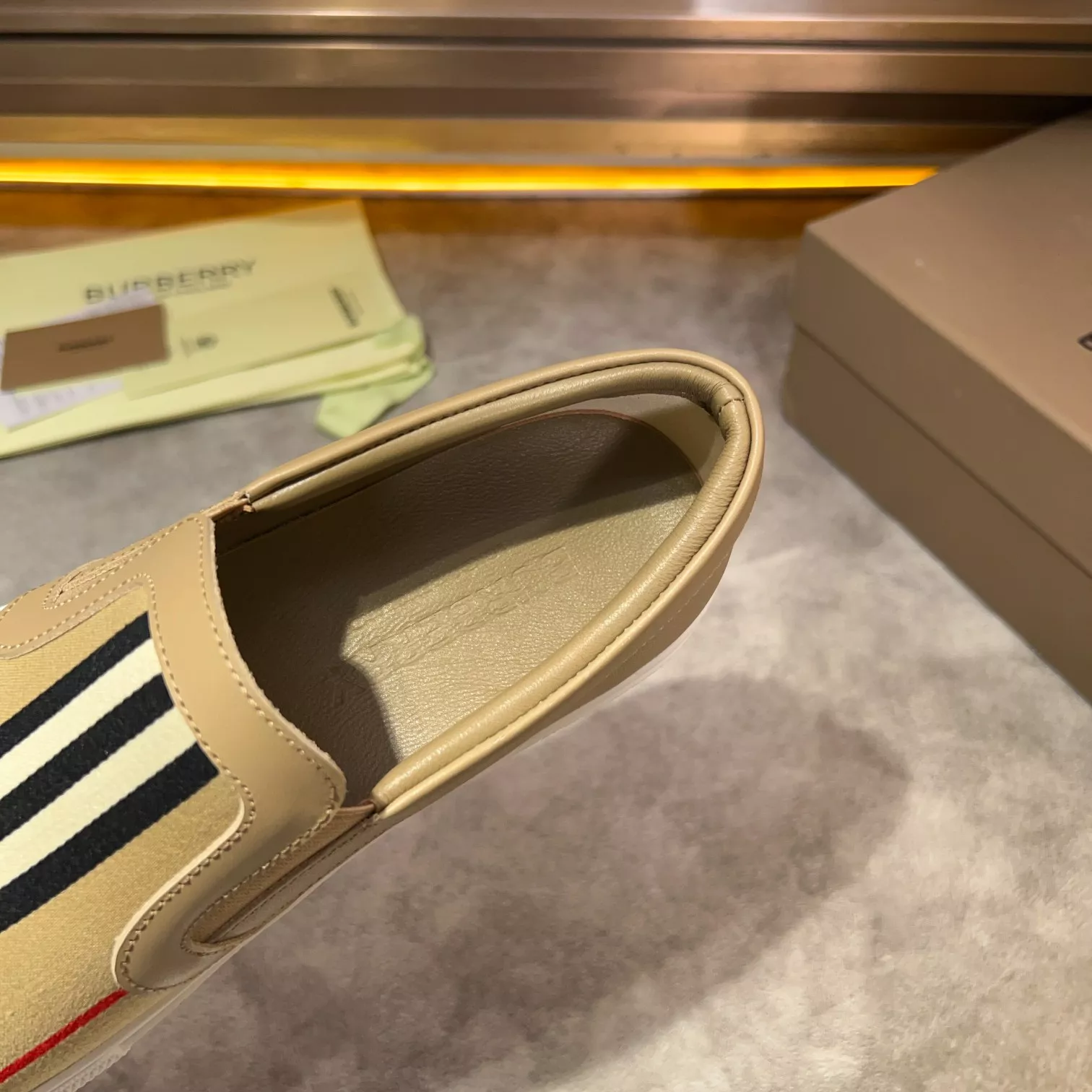 Comfortable 7622 Burberry Casual Shoes For Men