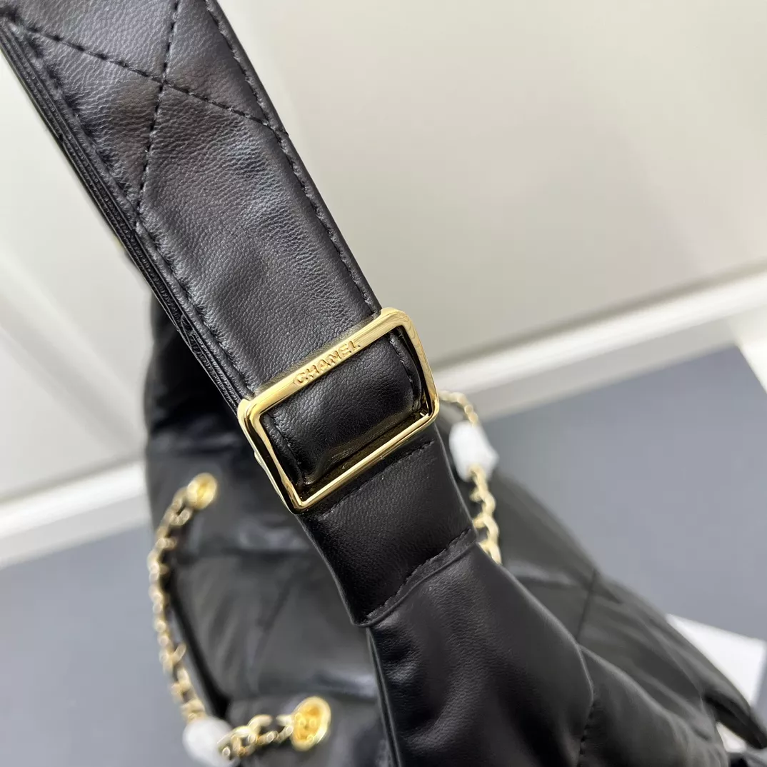 Comfortable 7650 Chanel AAA Quality Shoulder Bags For Women