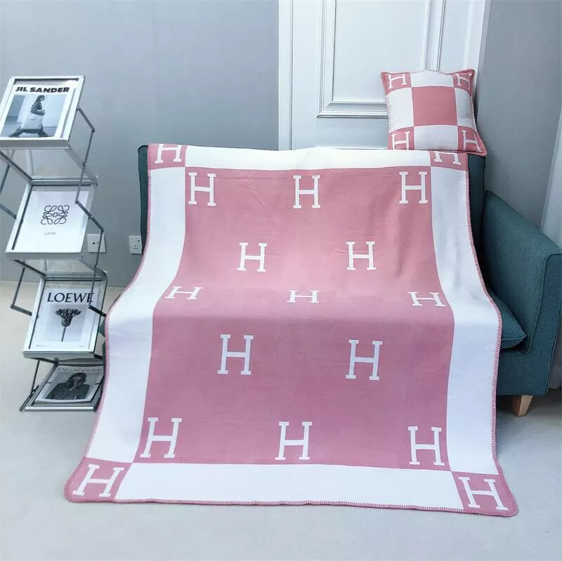 Comfortable 7656 Hermes Blanket