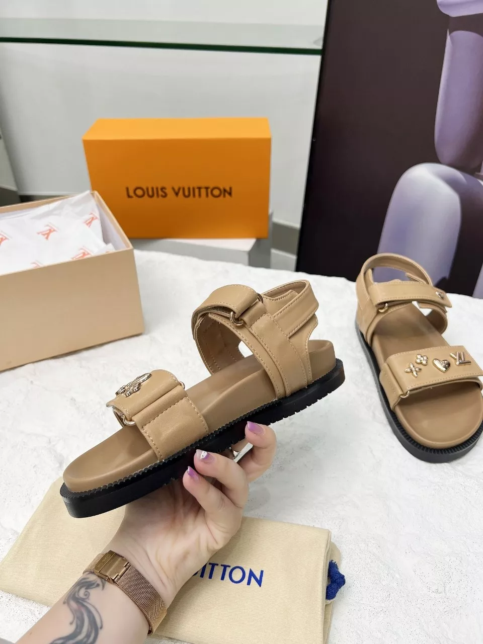 Comfortable 7692 Louis Vuitton Sandal For Women