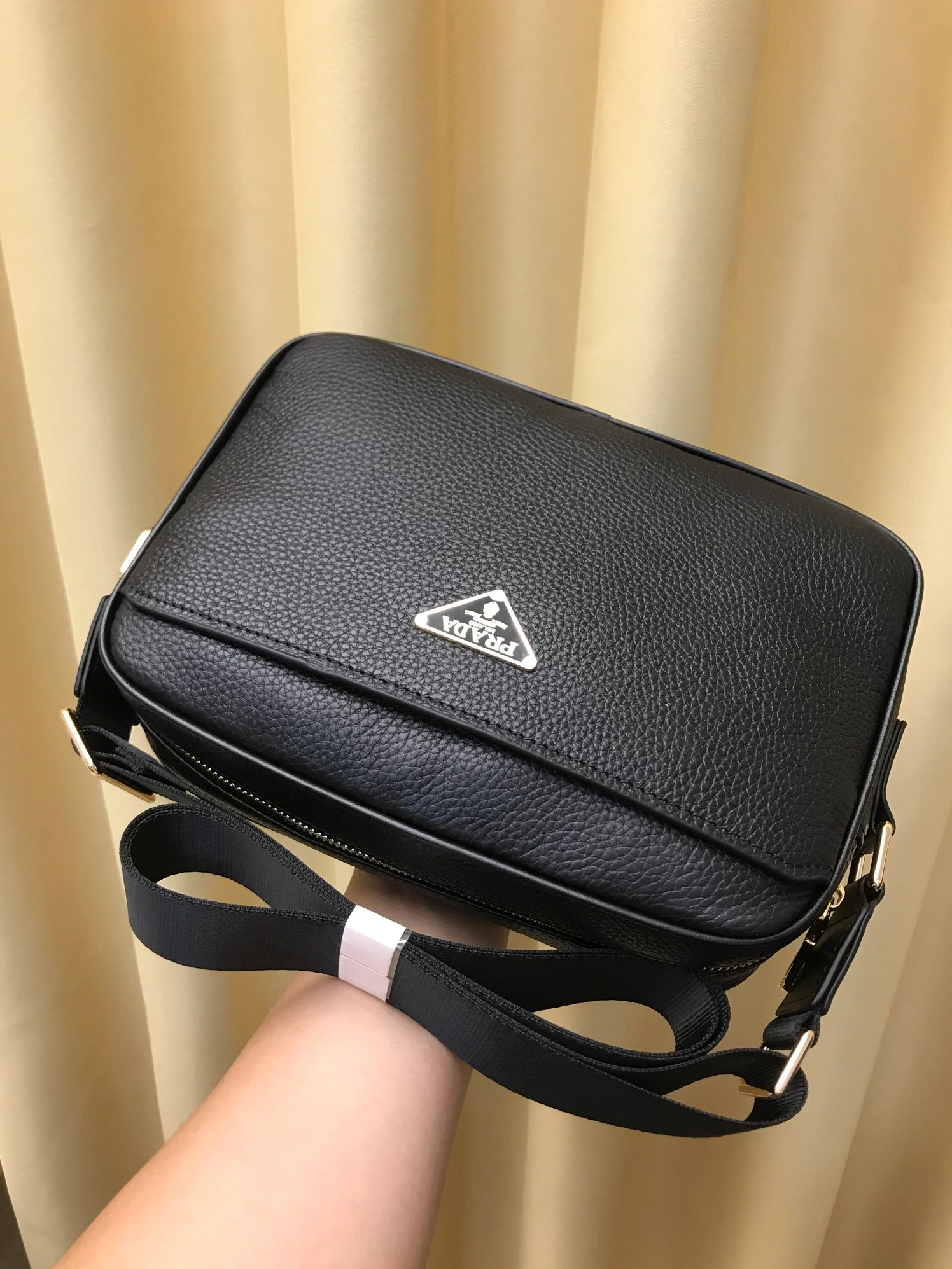 Comfortable 7765 Prada AAA Man Messenger Bags