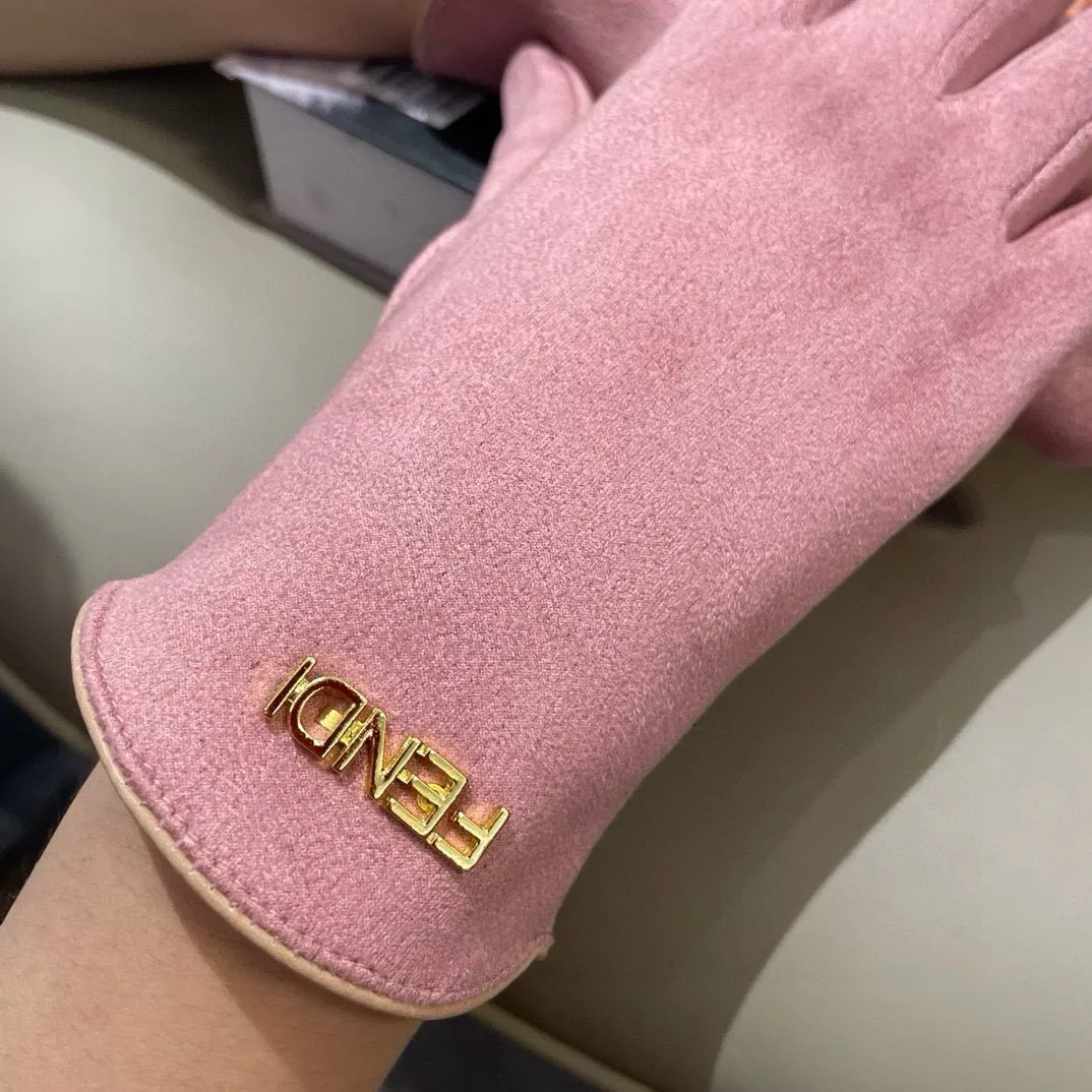 Comfortable 7778 Fendi Gloves For Women