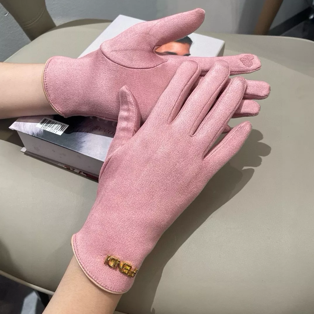 Comfortable 7778 Fendi Gloves For Women