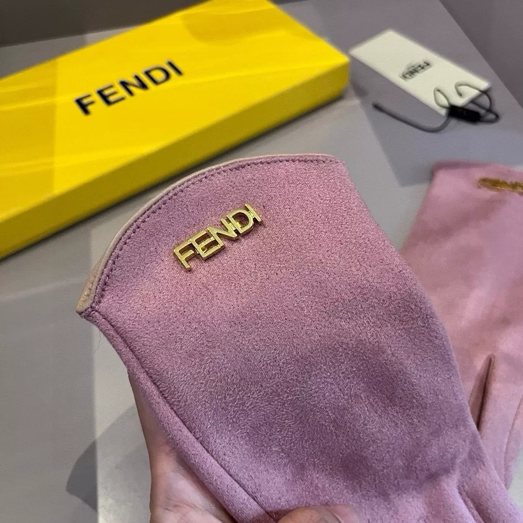 Comfortable 7778 Fendi Gloves For Women