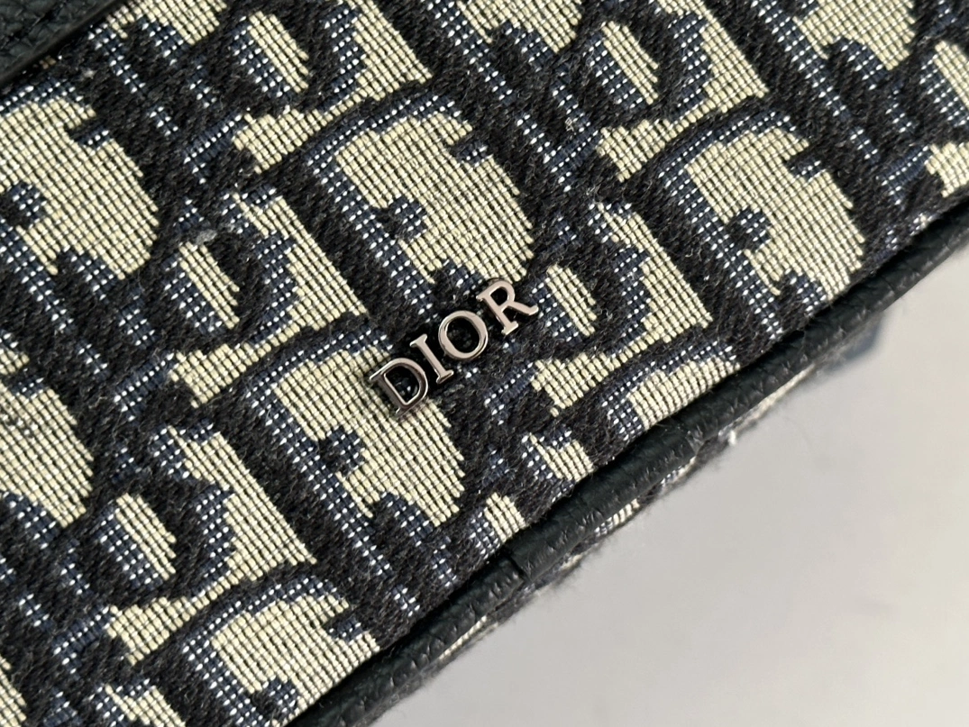 Comfortable 7988 Christian Dior AAA Man Messenger Bags