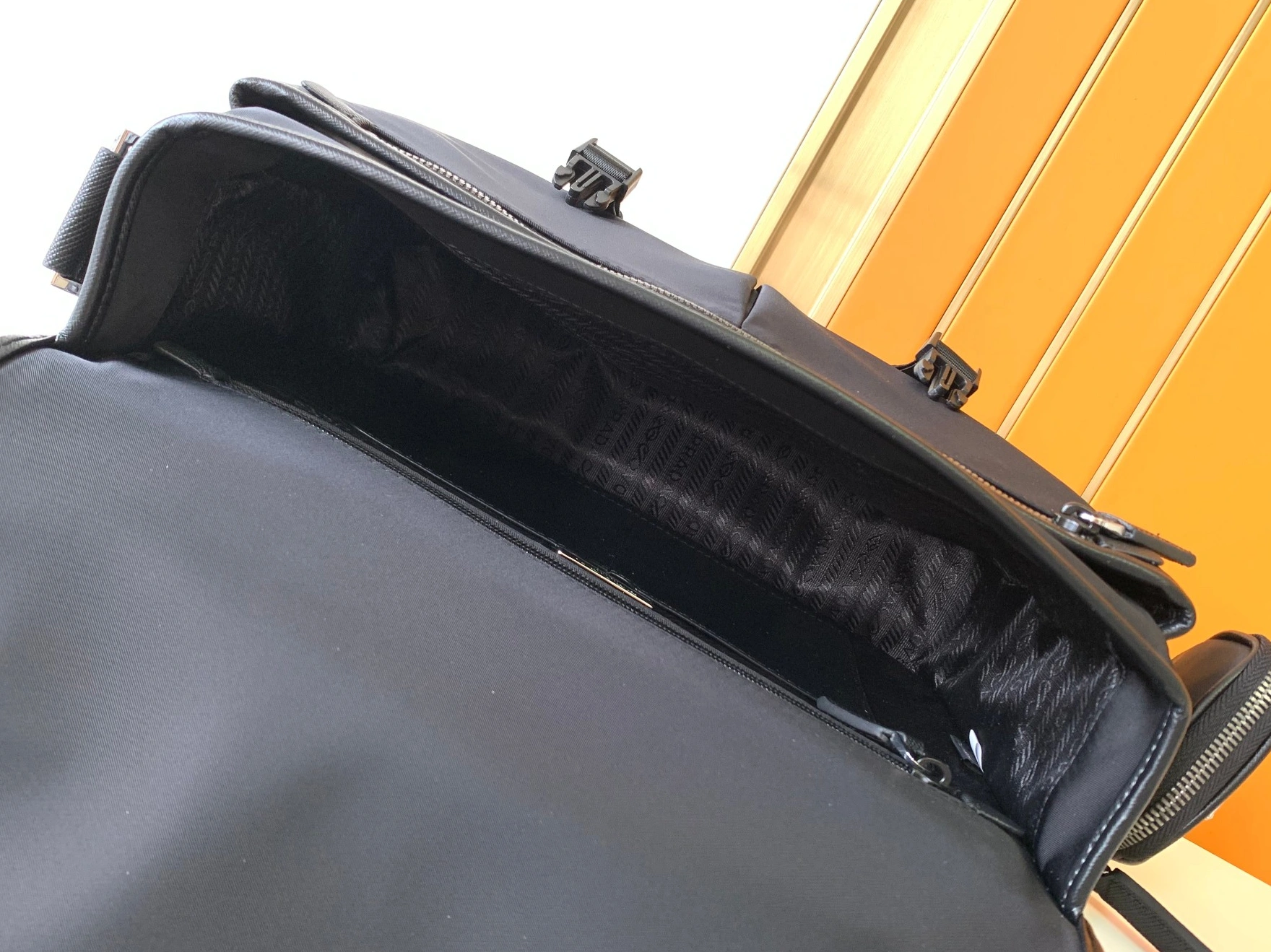 Comfortable 8013 Prada AAA Man Messenger Bags