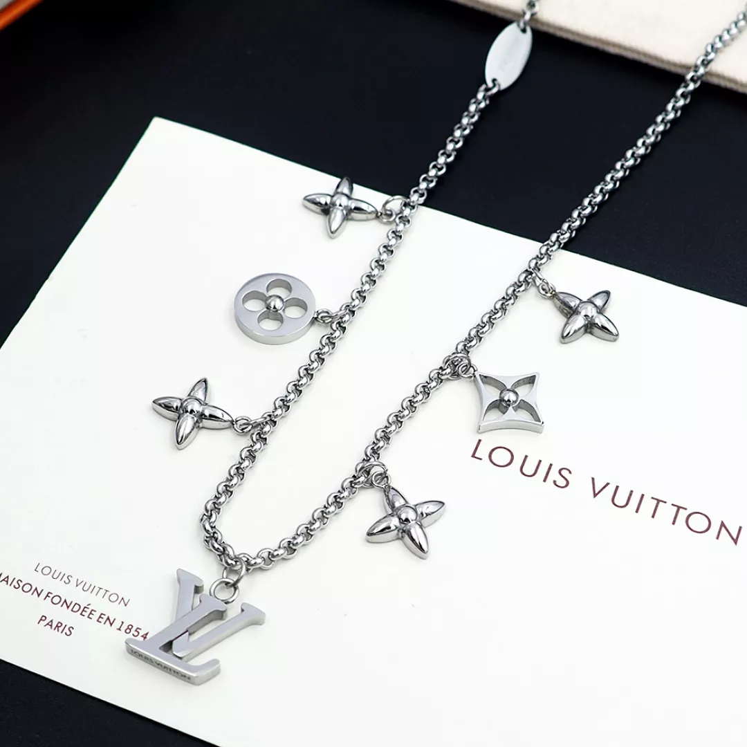 Comfortable 8190 Louis Vuitton Necklaces