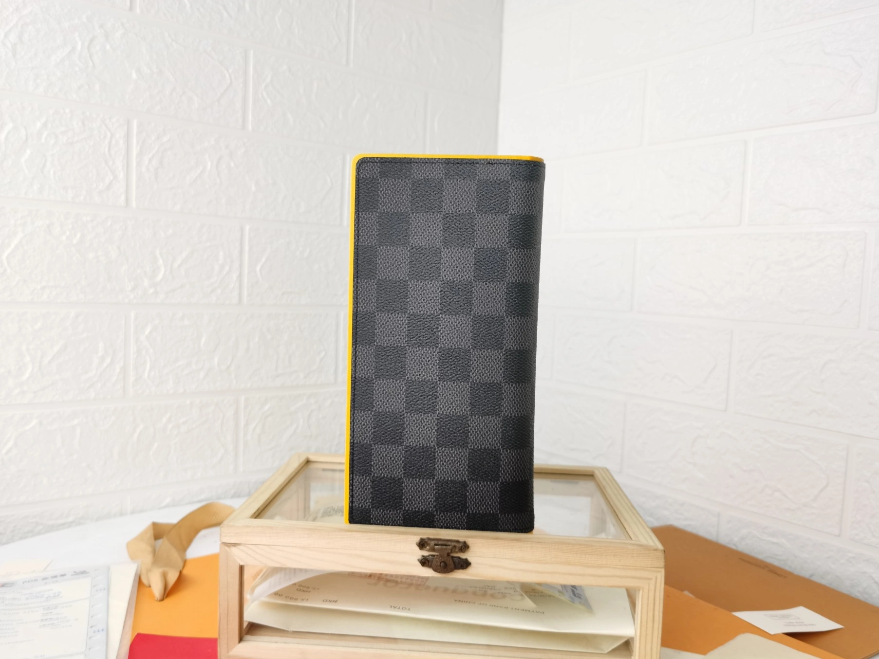 Comfortable 8255 Louis Vuitton LV Card Case For Unisex