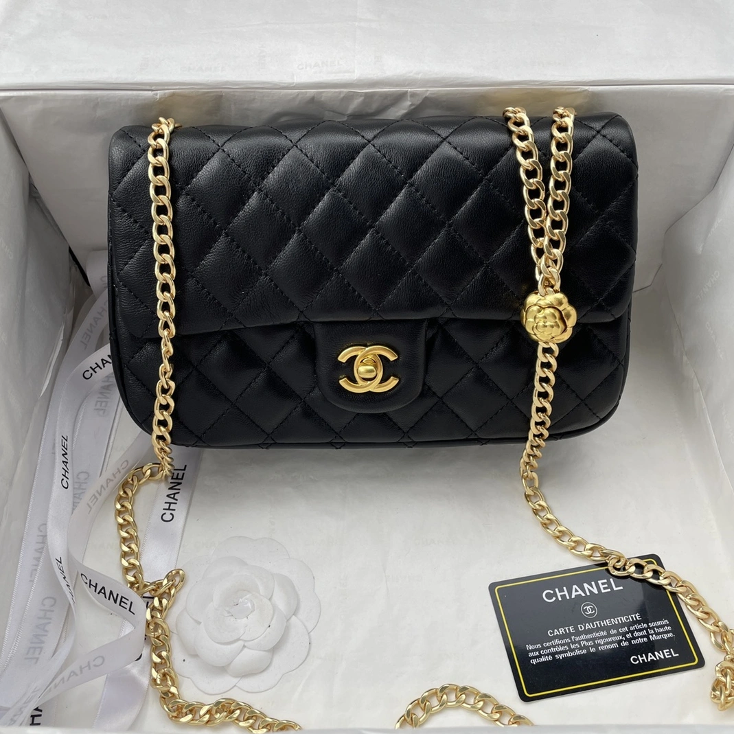 Comfortable 8279 Chanel AAA Quality Messenger Bags For Women