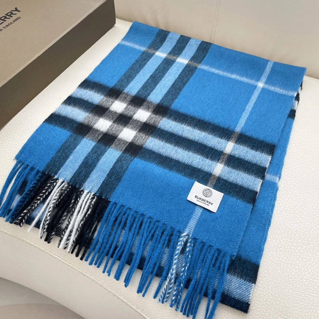 Comfortable 8329 Burberry Scarf