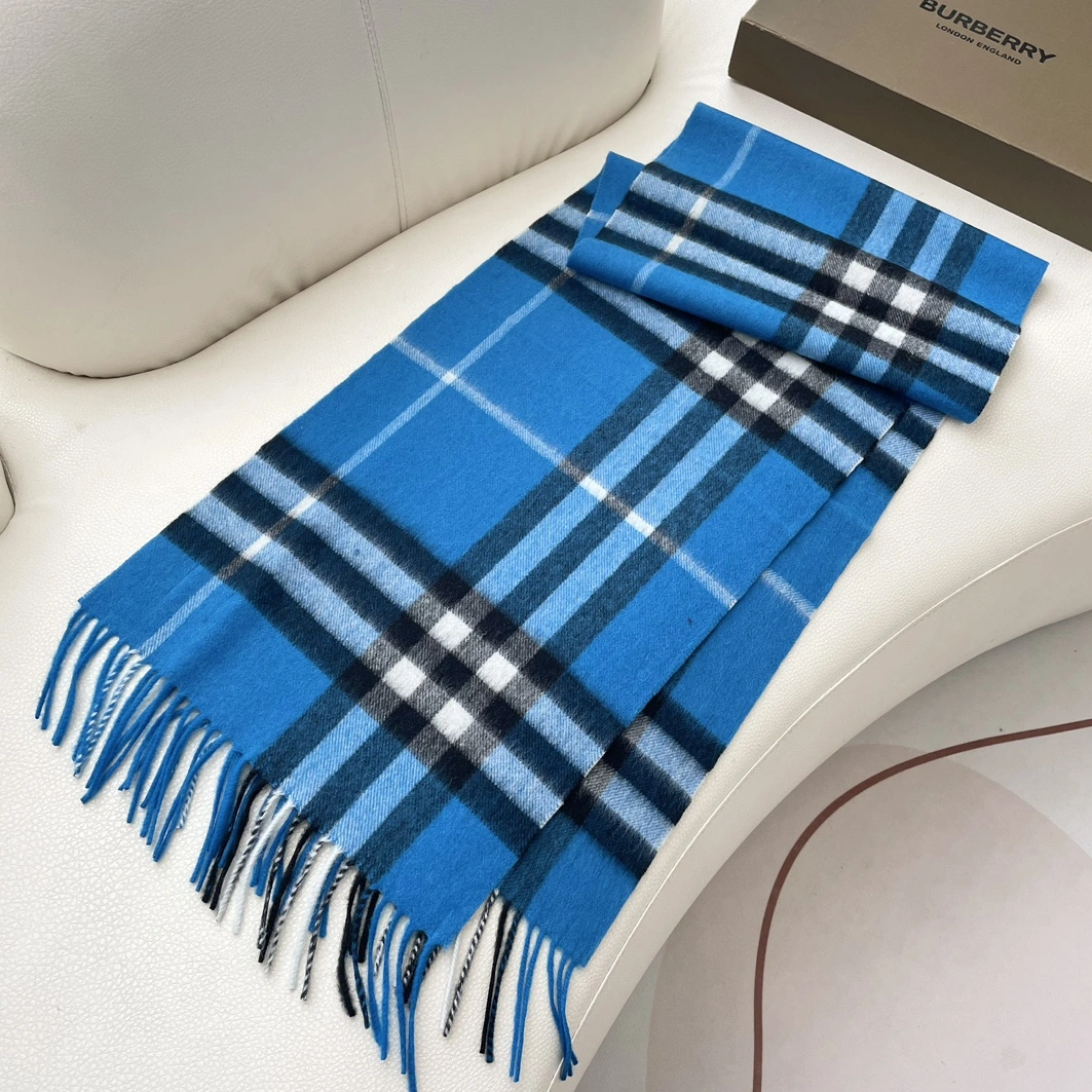 Comfortable 8329 Burberry Scarf