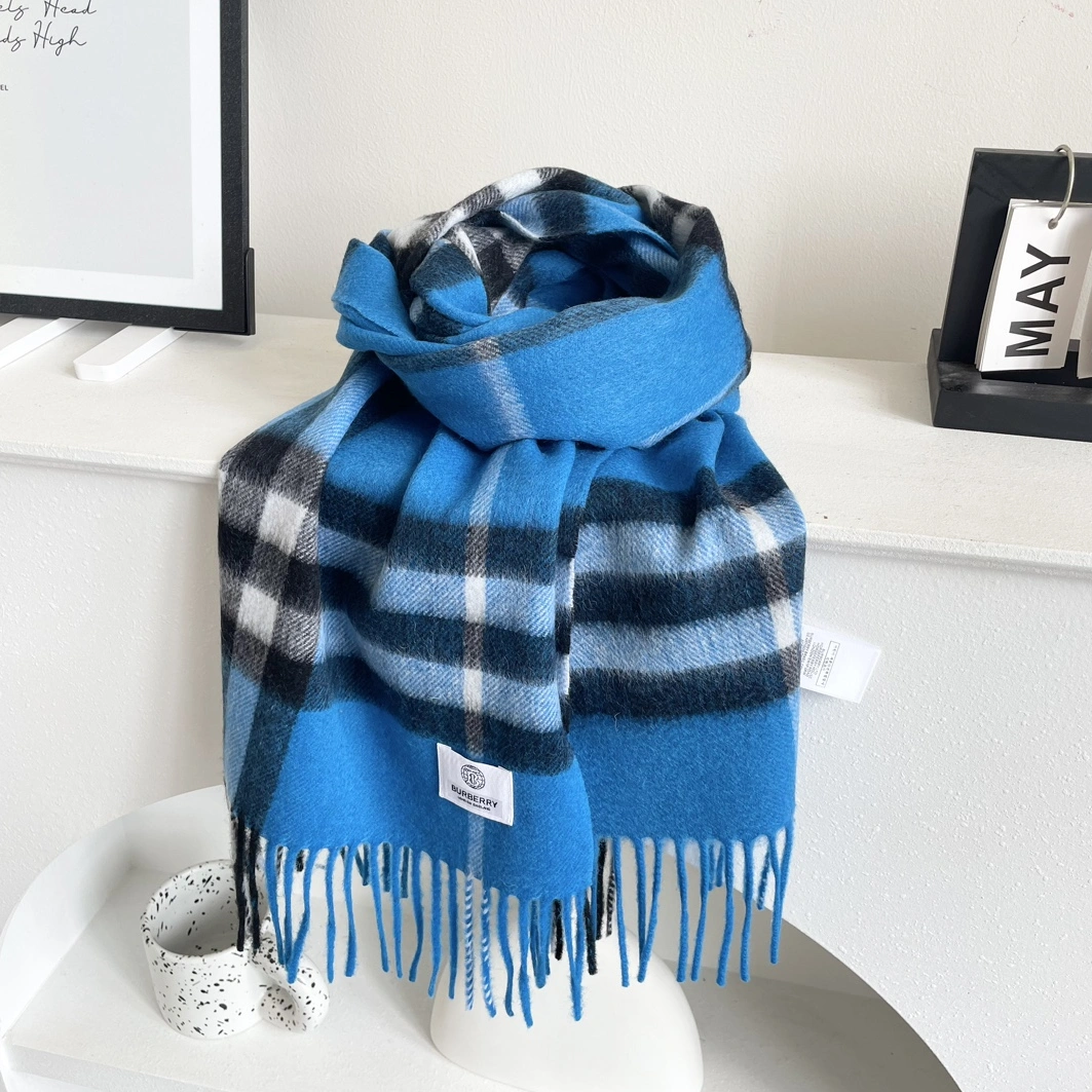 Comfortable 8329 Burberry Scarf