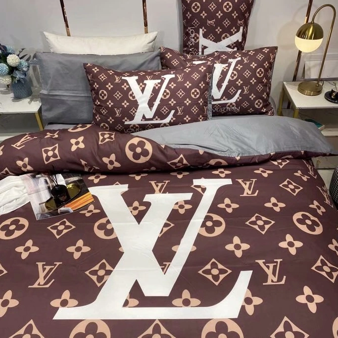 Comfortable 8418 Louis Vuitton Bedding