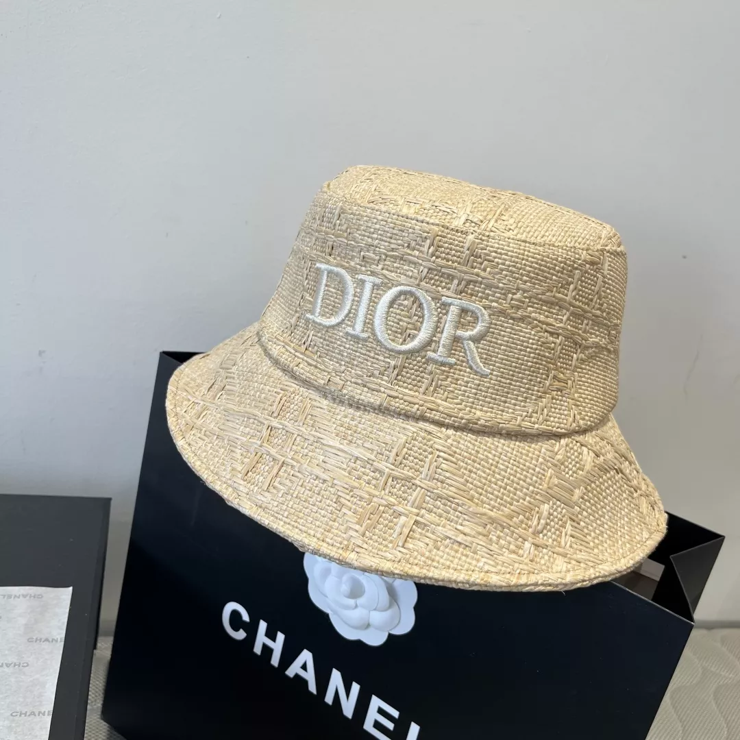 Comfortable 8557 Christian Dior Caps