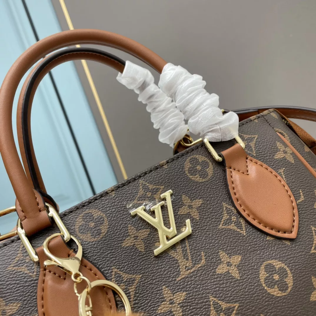Comfortable 8683 Louis Vuitton AAA Quality Handbags For Women