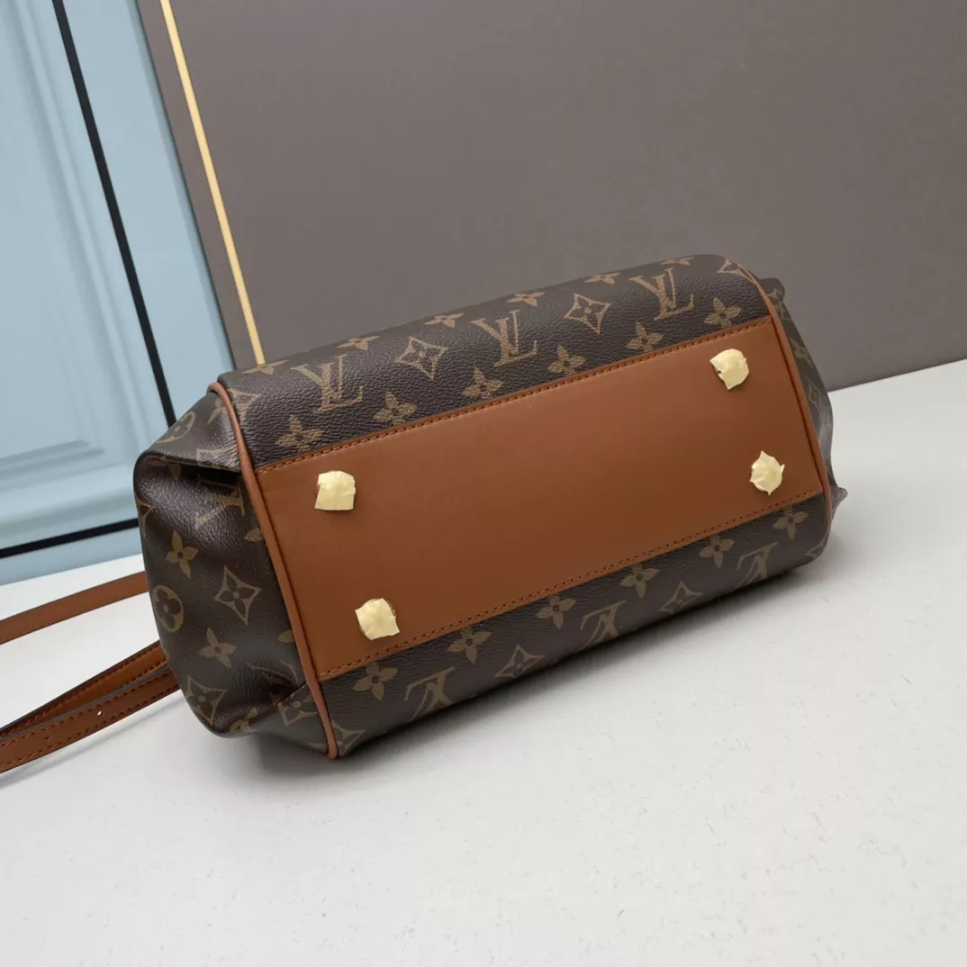 Comfortable 8683 Louis Vuitton AAA Quality Handbags For Women