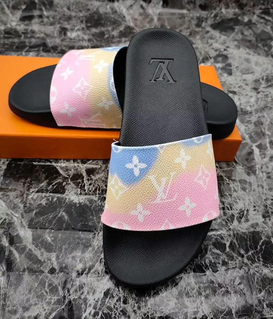 Comfortable 8708 Louis Vuitton Slippers For Women