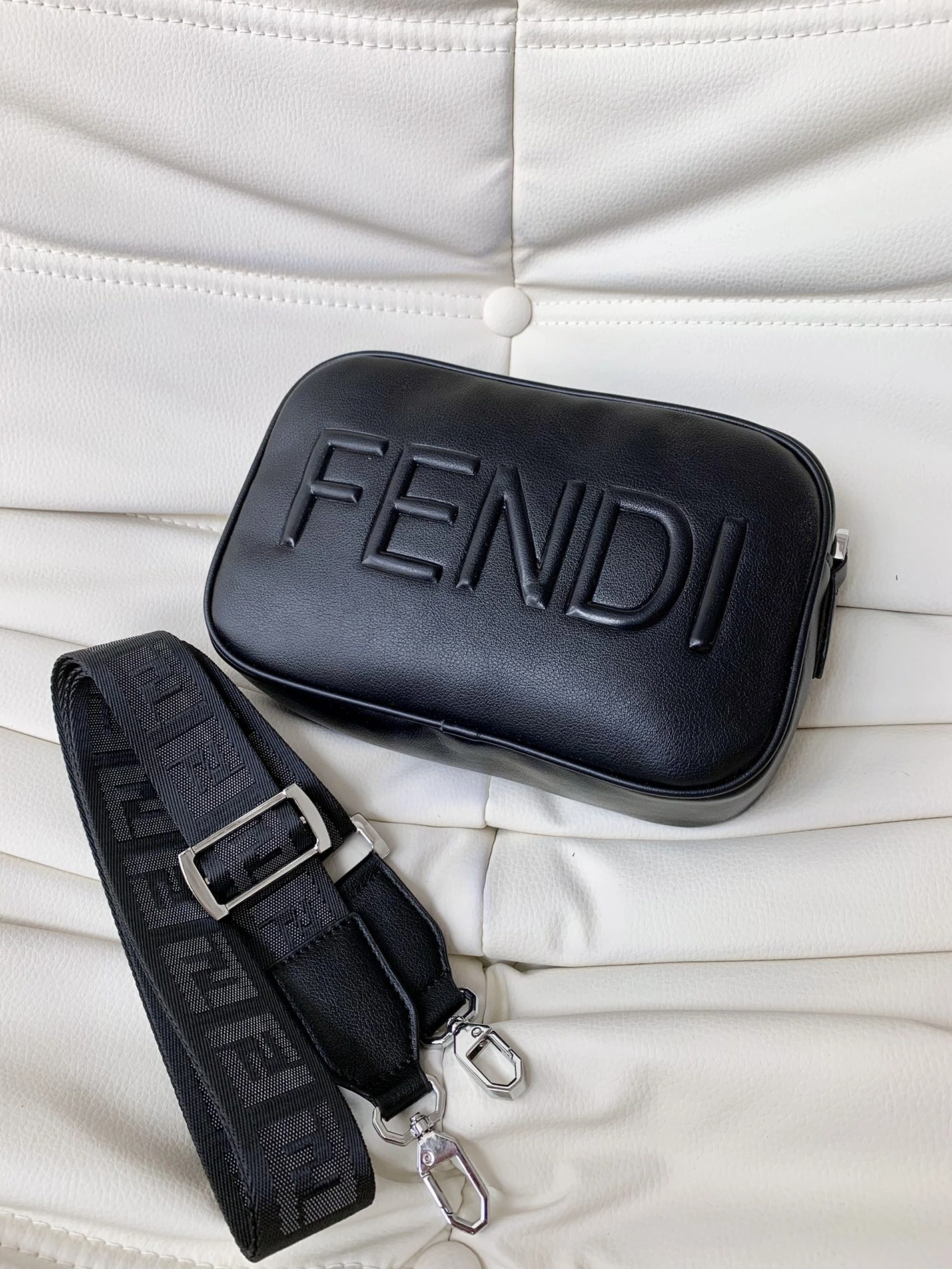 Comfortable 8720 Fendi AAA Man Messenger Bags
