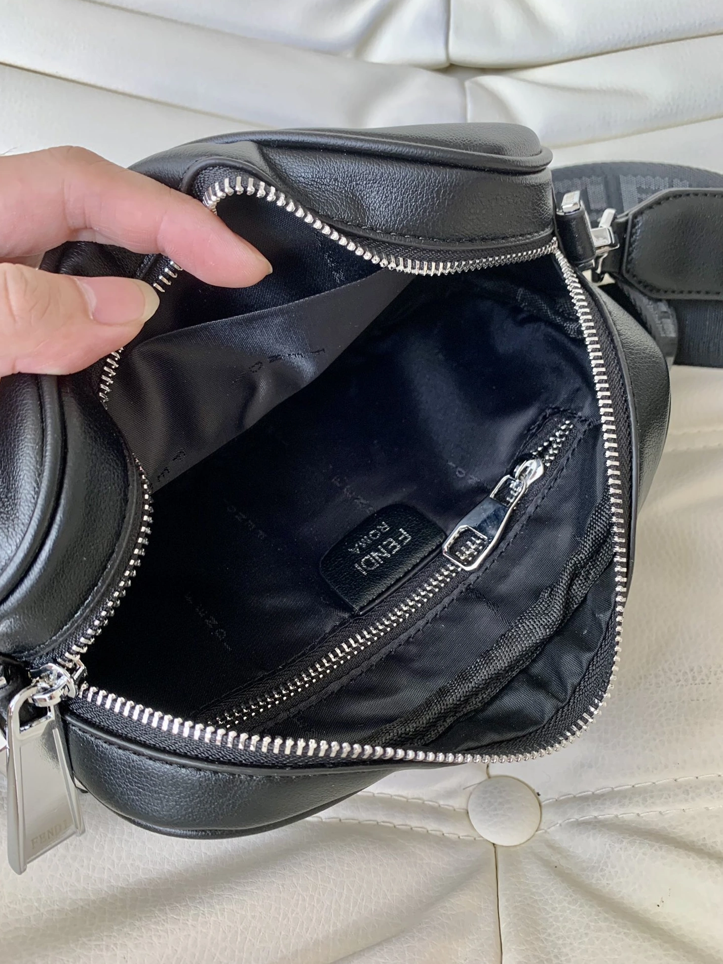 Comfortable 8720 Fendi AAA Man Messenger Bags
