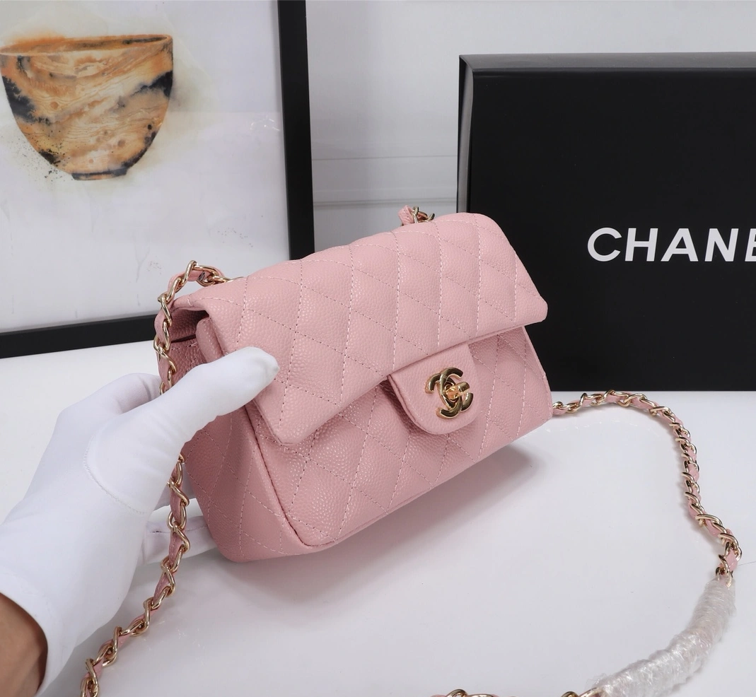 Comfortable 8739 Chanel AAA Quality Messenger Bags For Women