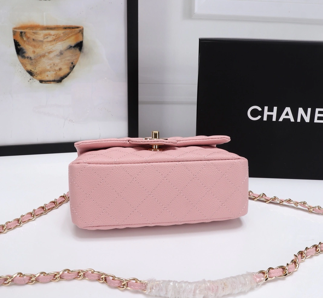 Comfortable 8739 Chanel AAA Quality Messenger Bags For Women